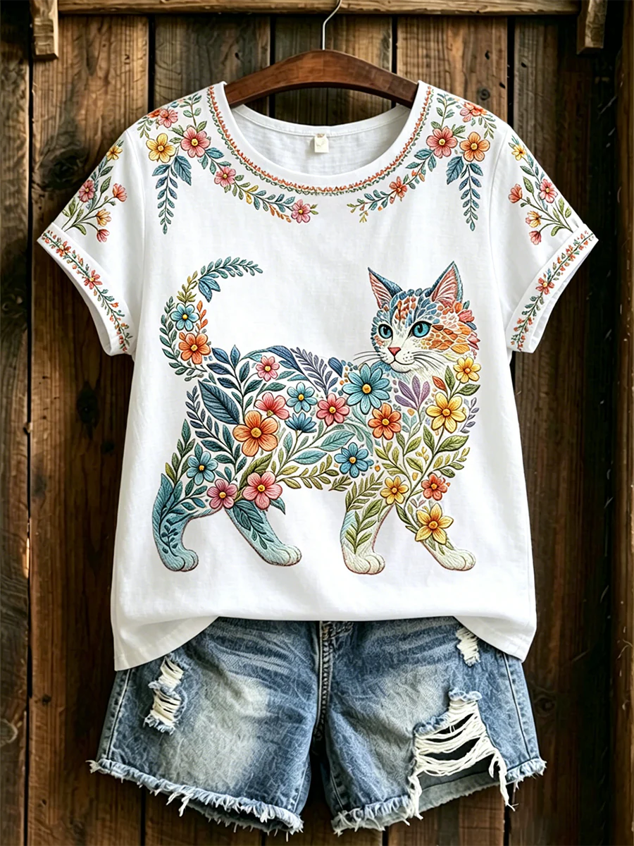 Women's Floral Cats Print Casual Tee - Image 3