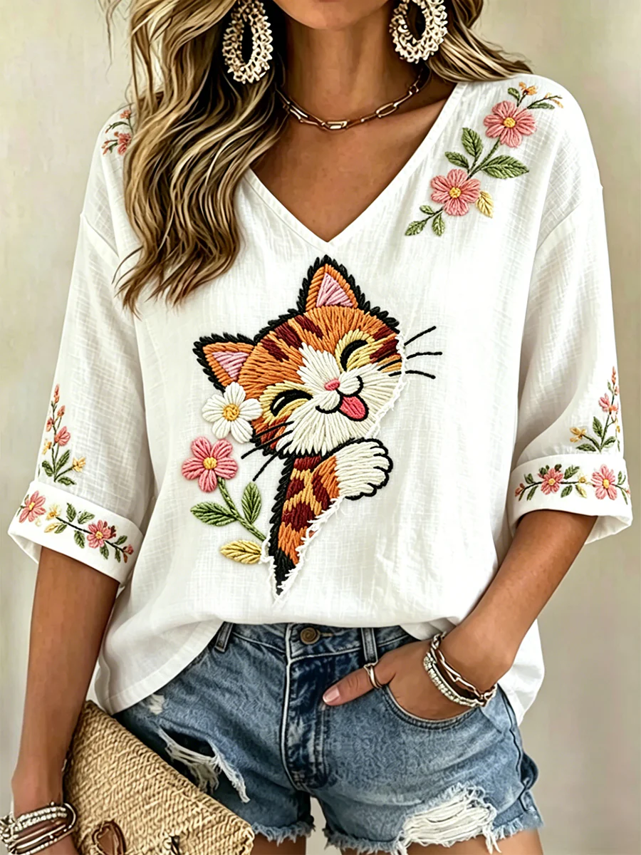 Women's Floral Cats Print Casual V-Neck Tee - Image 3